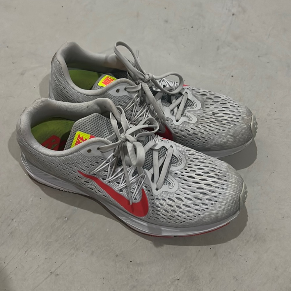 Nike zoom winflo 5 only worn inside
